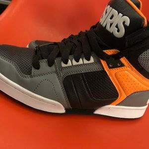 Osiris NYC83 sz 8.5 in near perfect condition